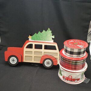 Christmas wreath decorations with 3 spools of ribbon